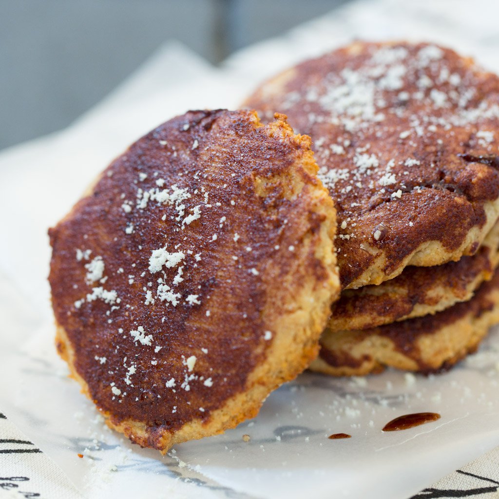Almond Cookies with Cinnamon Glaze