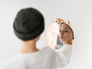 Increase Self-Love and Confidence with Mirror Gazing
