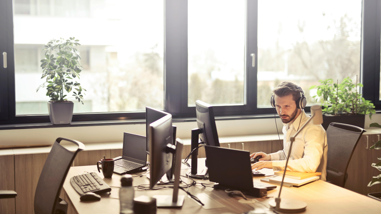 Hidden Links Between Jobs & Health Hidden Links Between Jobs & Health