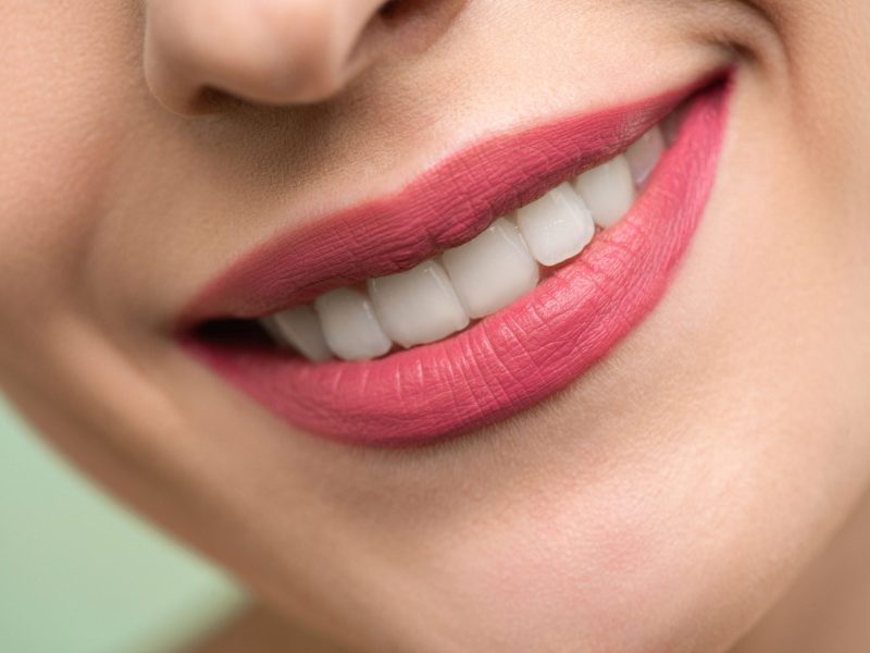 The Complete Guide to Long-Term Tooth Replacement: Balancing Aesthetics and Oral Health